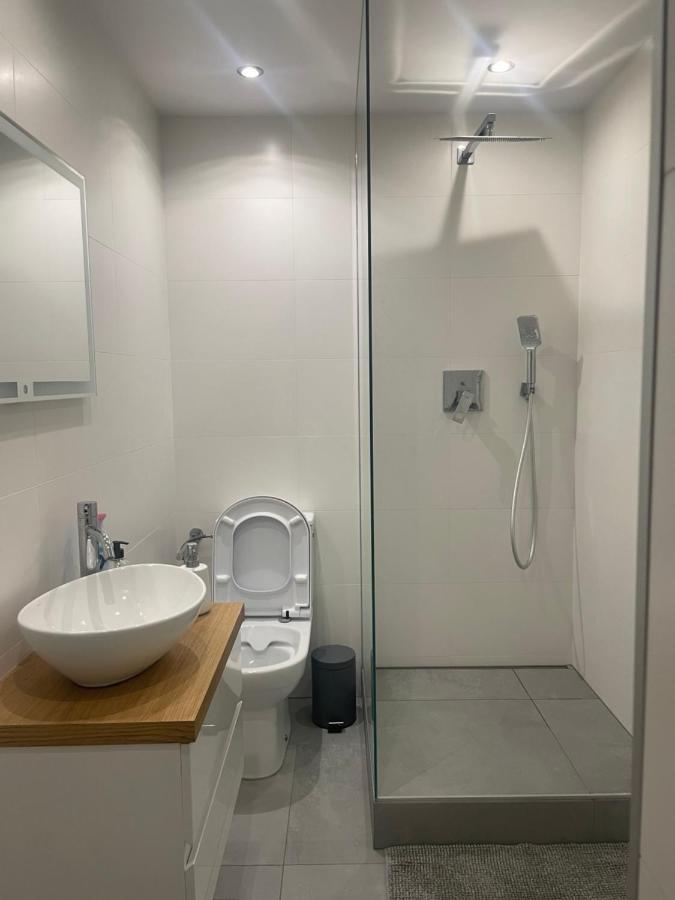 Apartament Lux-Centrum กลีวิตเซ ภายนอก รูปภาพ